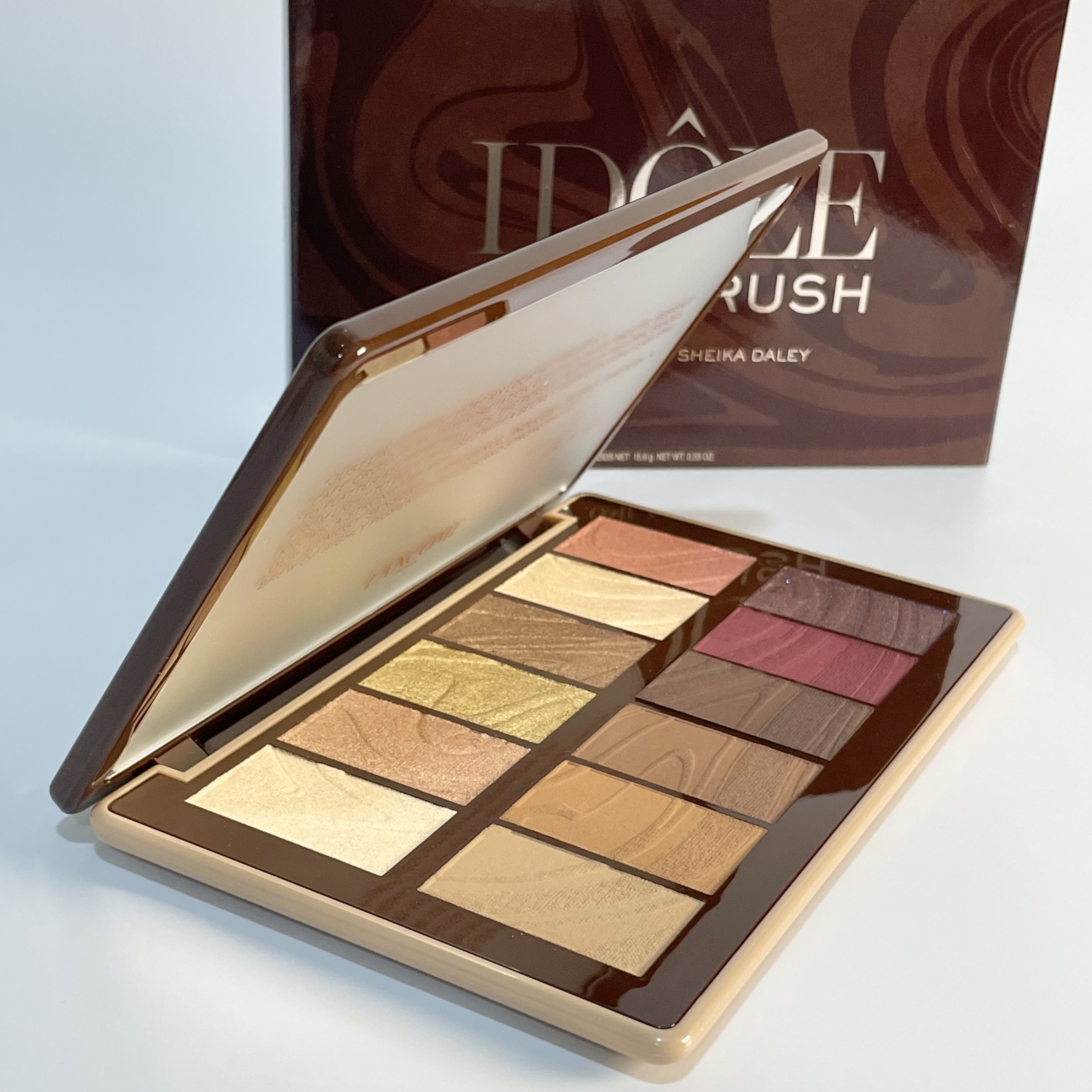 Idôle Café Crush Eyeshadow Palette Full  Size