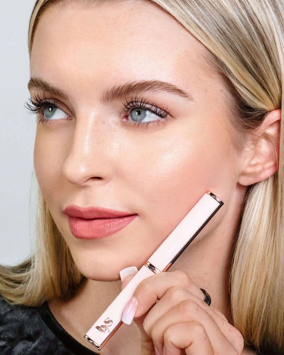 LYS Beauty Lip-Plumping Glossy Lip Balm Truthful (Nude)
