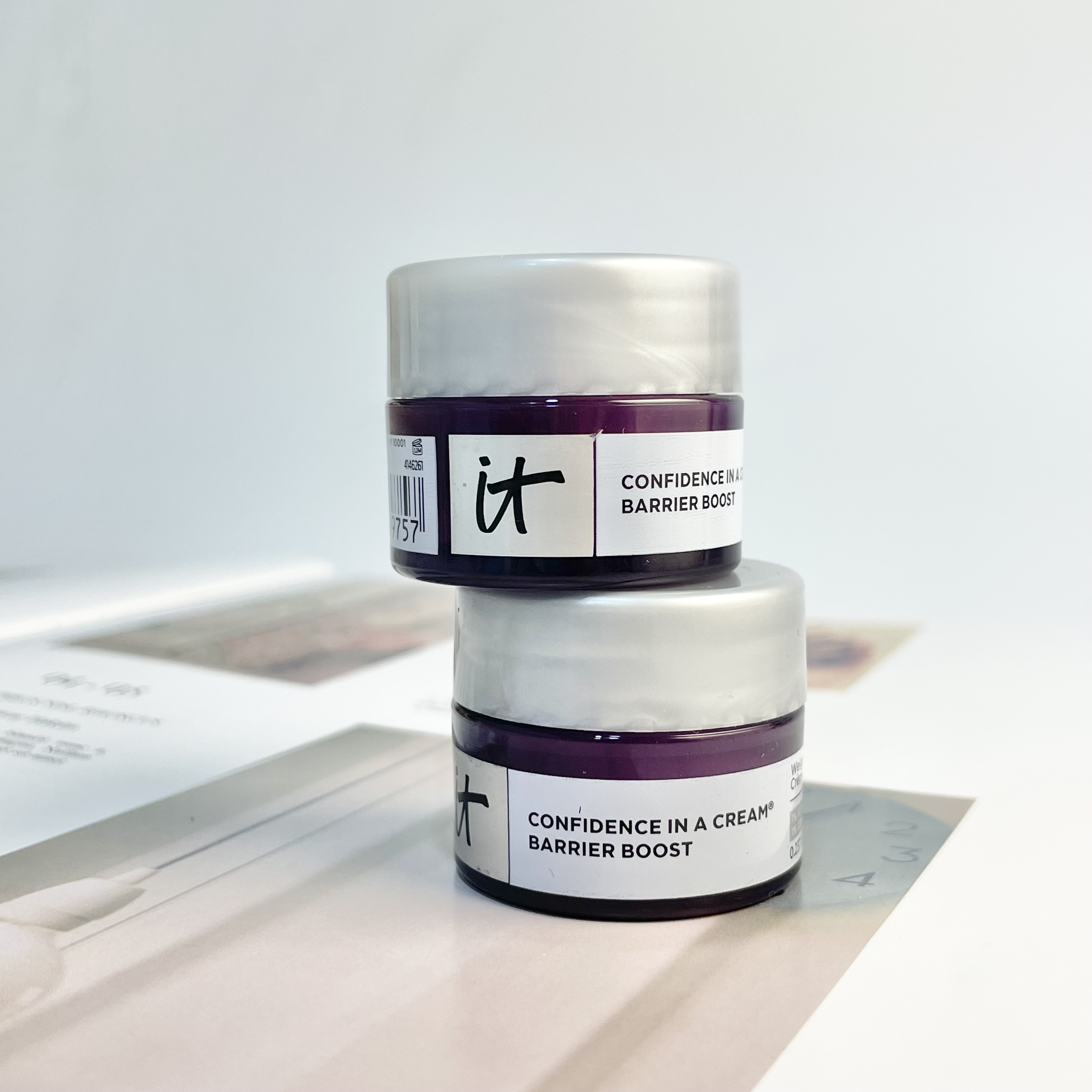 IT Cosmetics  Confidence In A Cream Barrier Boost Moisturizer 7ml