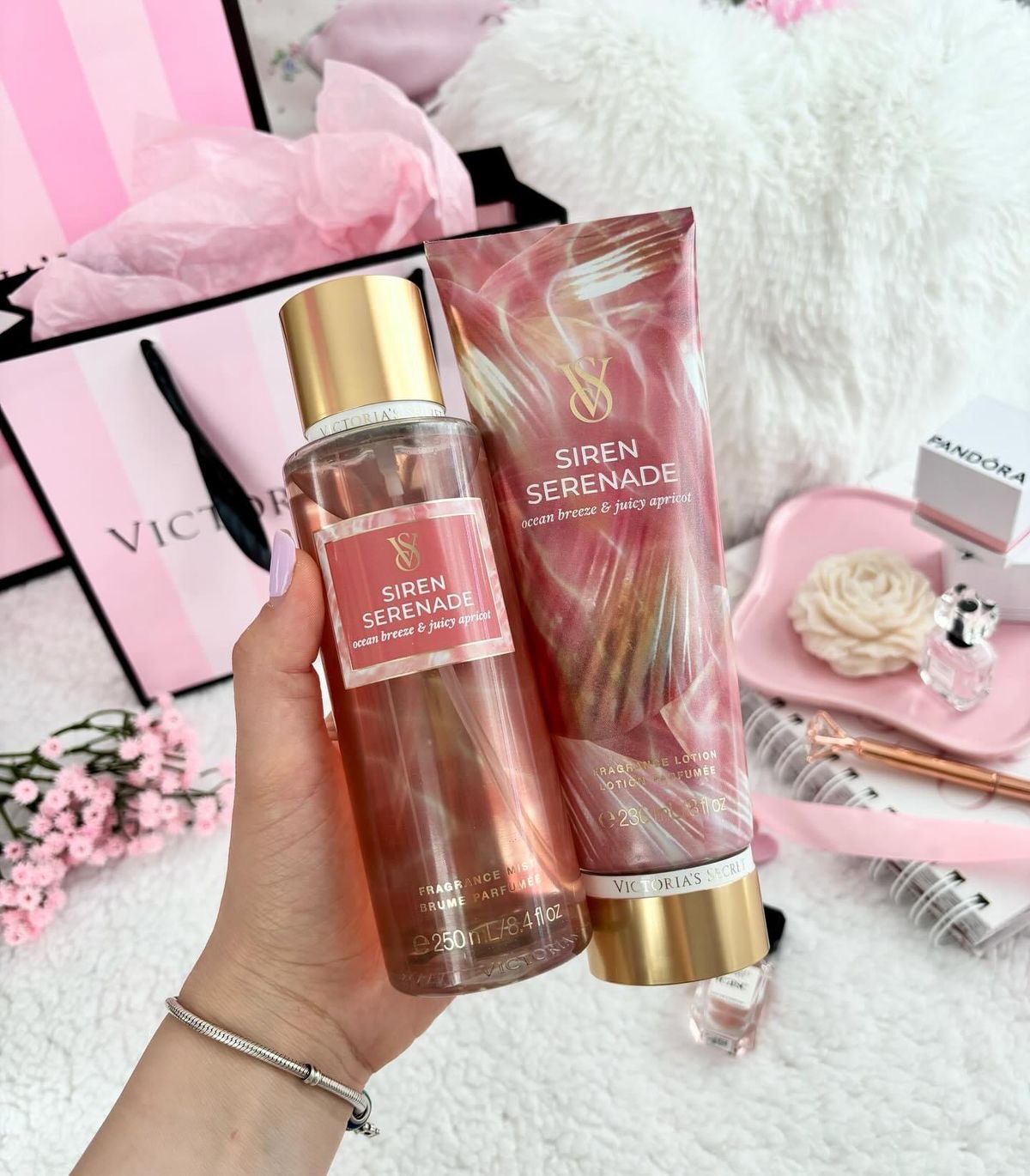 VS Siren Serenade ocean breeze & juicy apricot Lotion 