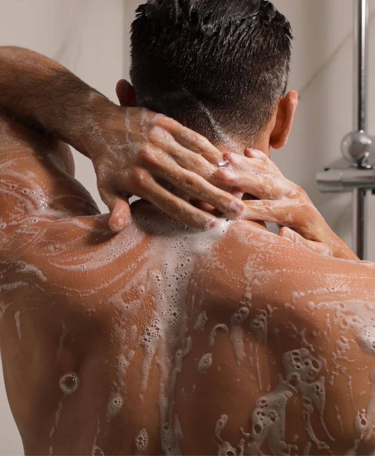 B&B Platinum Moisturizing Body Wash 